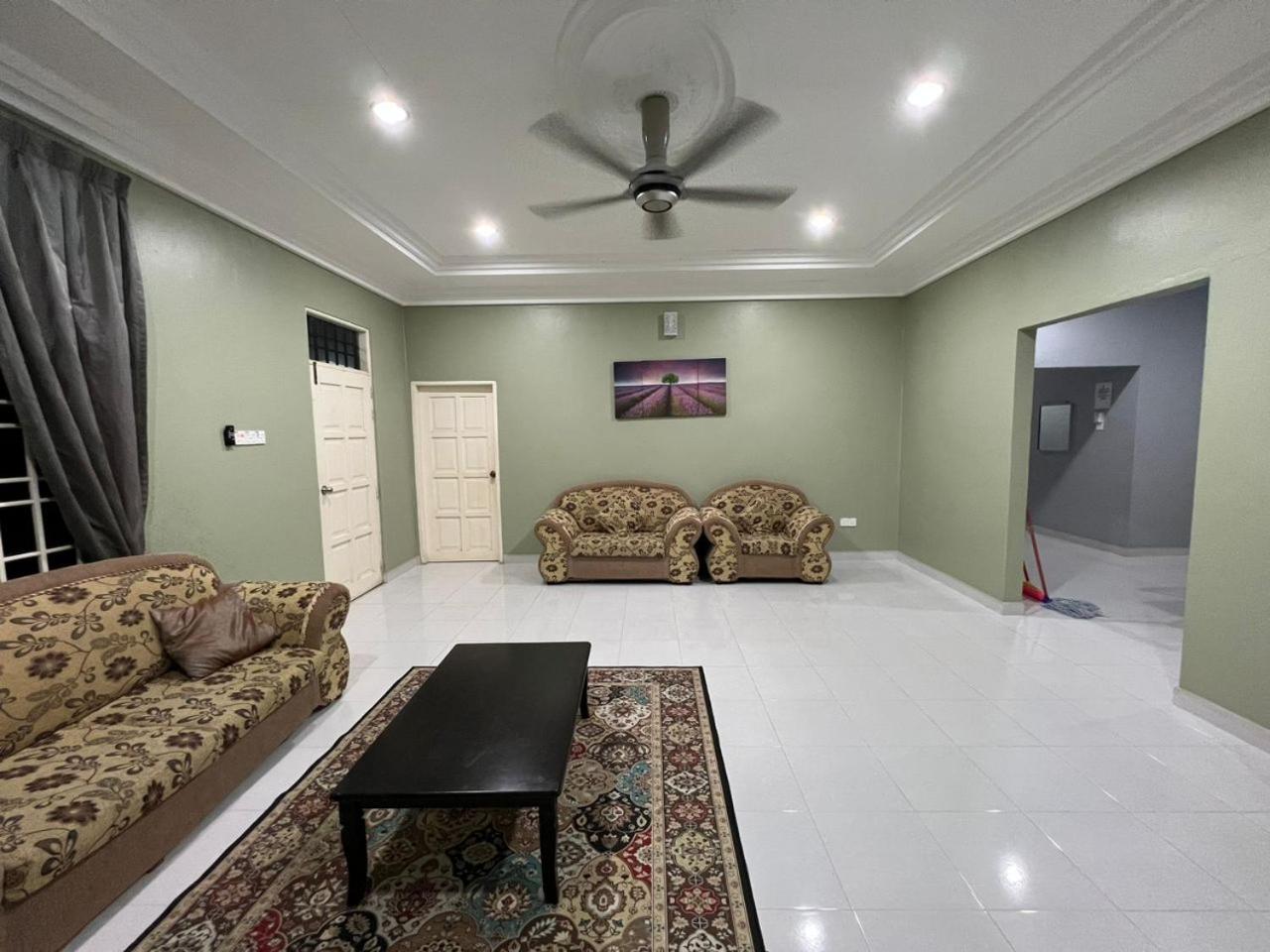 Relaxs Homestay Kota Bharu Extérieur photo