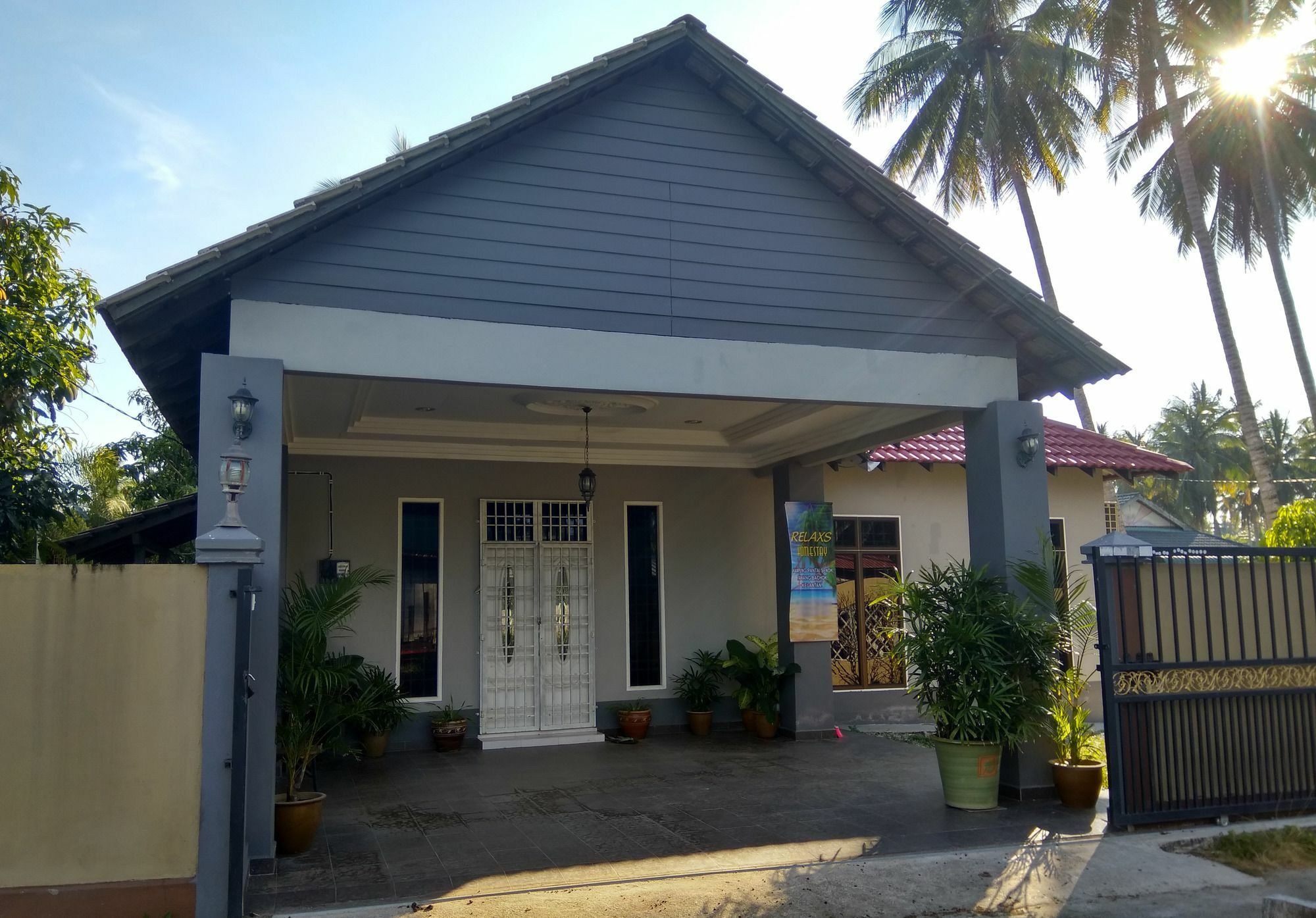 Relaxs Homestay Kota Bharu Extérieur photo